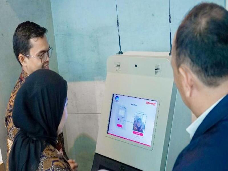 Telkomsel Uji Coba Teknologi Biometrik untuk Registrasi Kartu